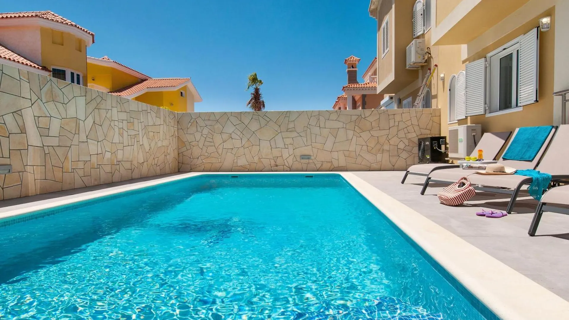 Villa Encantadora Private Outdoor Heatable Pool Bbq Facilities Shaded Outdoor Dining Area Sonnenland Gran Canaria