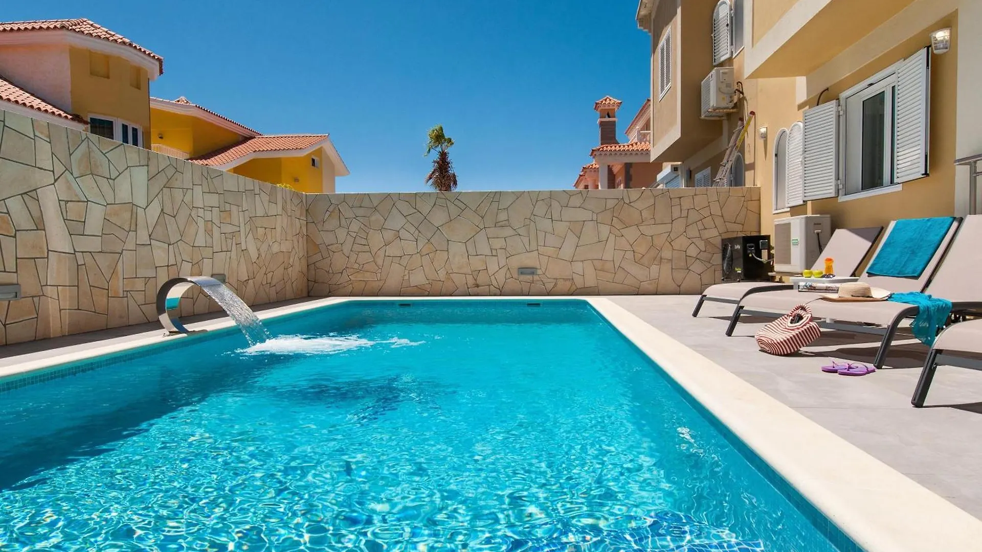 Villa Encantadora Private Outdoor Heatable Pool Bbq Facilities Shaded Outdoor Dining Area Sonnenland Gran Canaria Spanje