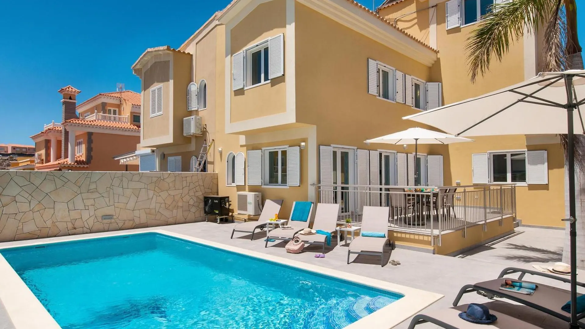 Villa Encantadora Private Outdoor Heatable Pool Bbq Facilities Shaded Outdoor Dining Area Sonnenland Gran Canaria